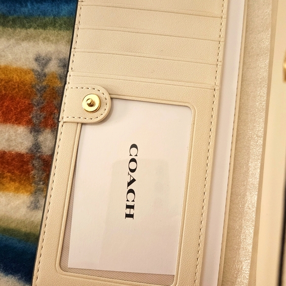 Authentic Coach Wallet - Picture 9 of 10